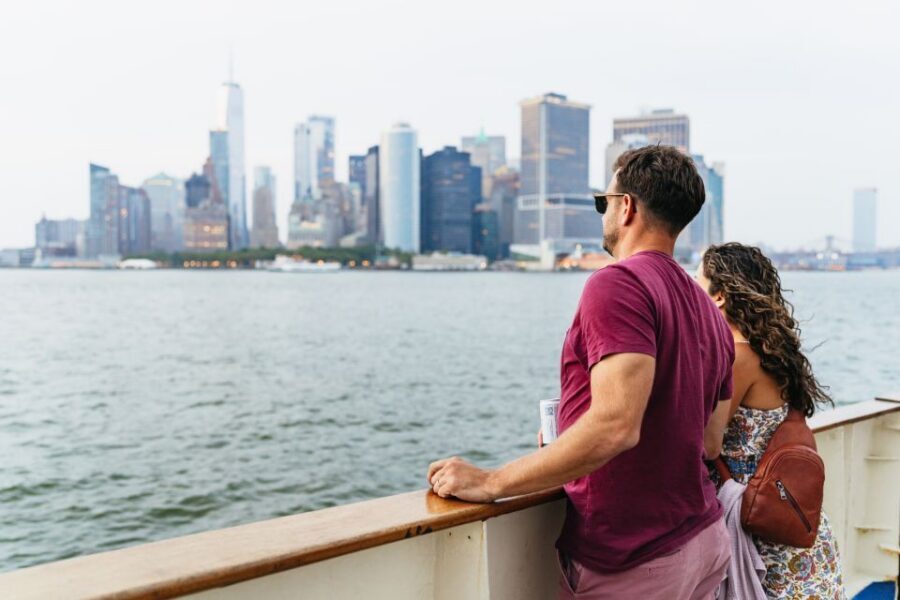 NYC: Sunset Jazz Sail aboard the 'Clipper City' - The harbor route: Lady Liberty, Ellis Island, Governors Island, and the bridges