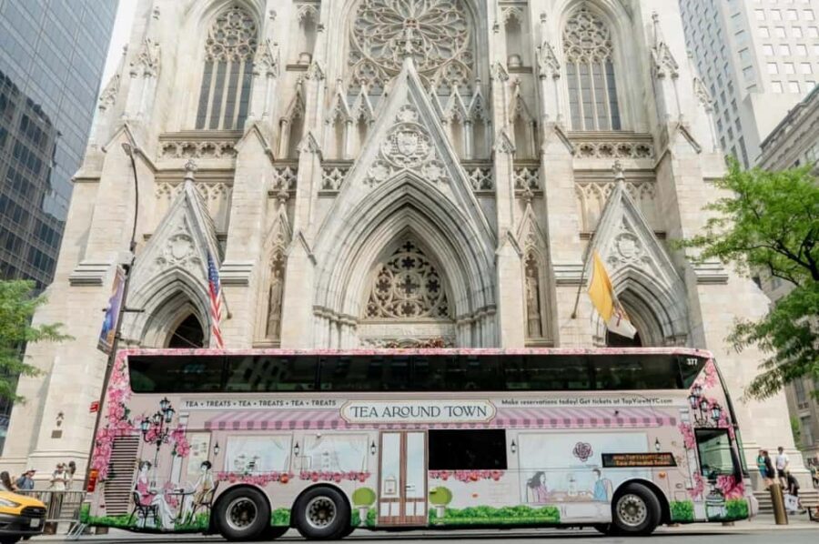 NYC: Tea Around Town Bus Tour with Live Entertainment - Is This Good Value for $79?