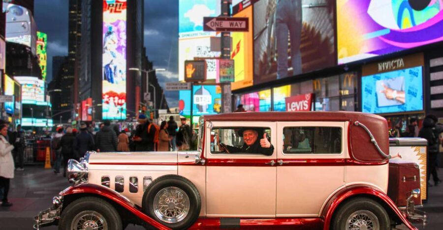 NYC: Vintage Car Night Tour - Times Square at Night: Neon Up Close, With a Classic Car Edge