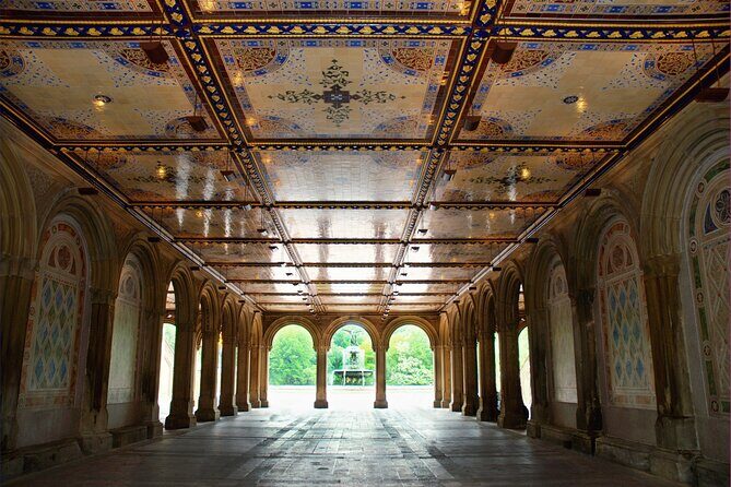 Official Central Park Walking Tour - Start at Columbus Circle: get your bearings fast