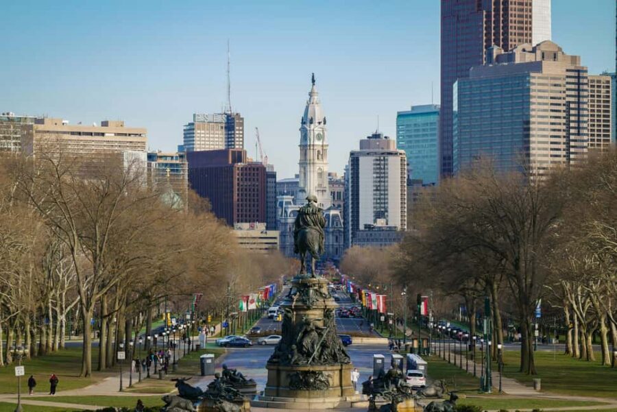 Philadelphia: Highlights, History, Food & Pop Culture - Key things you’ll notice on this Philly highlights walk