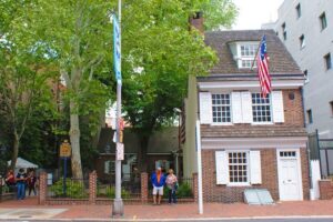 Philadelphia: History, Highlights & Revolution Walking Tour - Independence Hall and the Liberty Bell: The Moment the Story Becomes Real