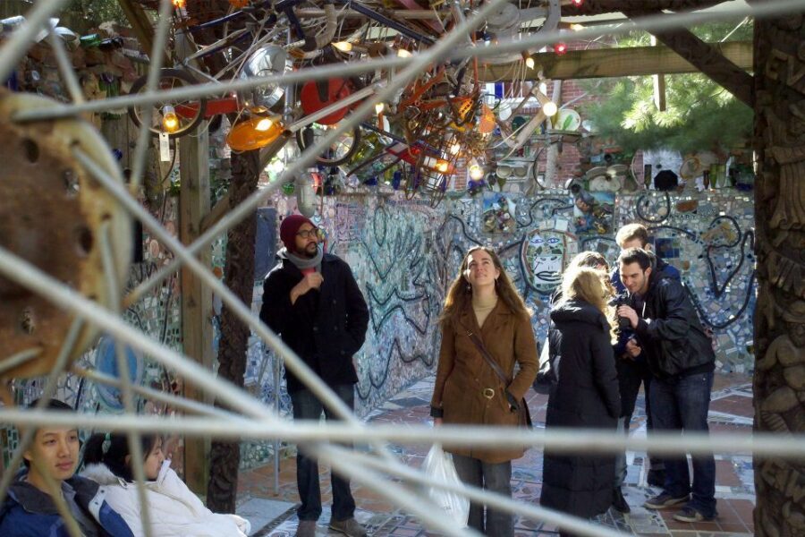 Philadelphia Murals and Street Art Tour with Magic Gardens - Da Vinci Art Alliance stop: public art as a community engine