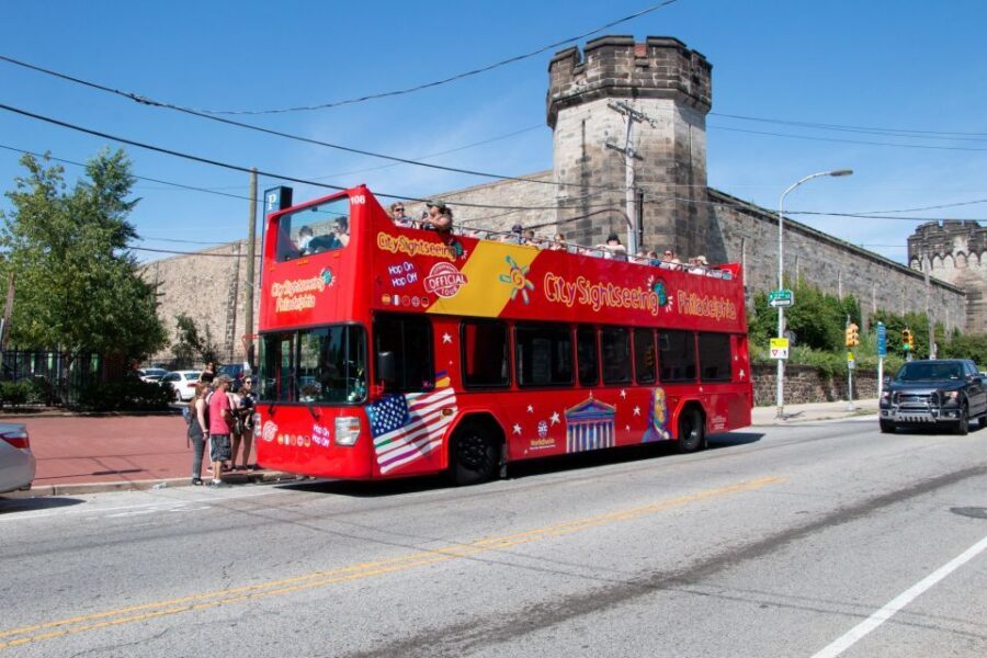 Philadelphia: Open-Top Nighttime Bus Tour - Getting to City Sightseeing at 104 S 6th St (and why it matters)