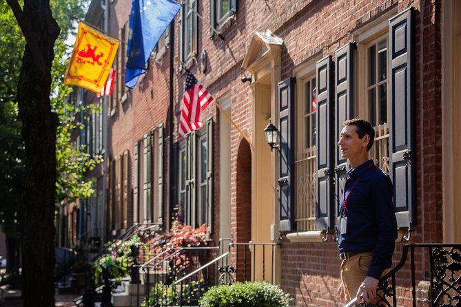 Private Philadelphia French/English Historical and Architectural Walking Tour - How a private French-and-English walk keeps Philly readable