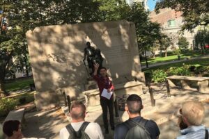 Private Philadelphia French/English Historical and Architectural Walking Tour - Price and timing: what $450 buys you in real terms