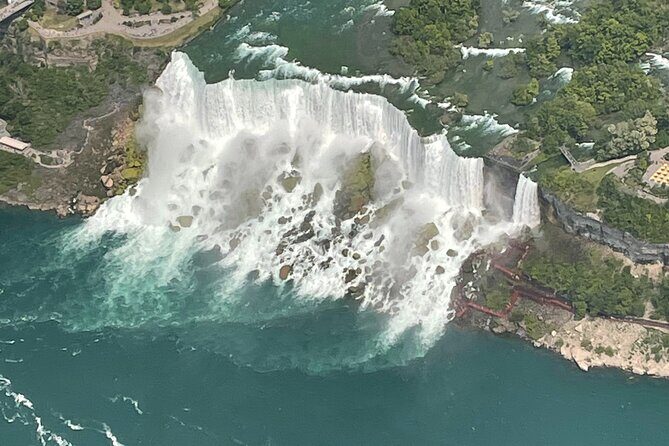 Rainbow Air Helicopter Tours over Niagara Falls 2025 - Weather Matters: How Niagara Conditions Affect Your Flight Plan
