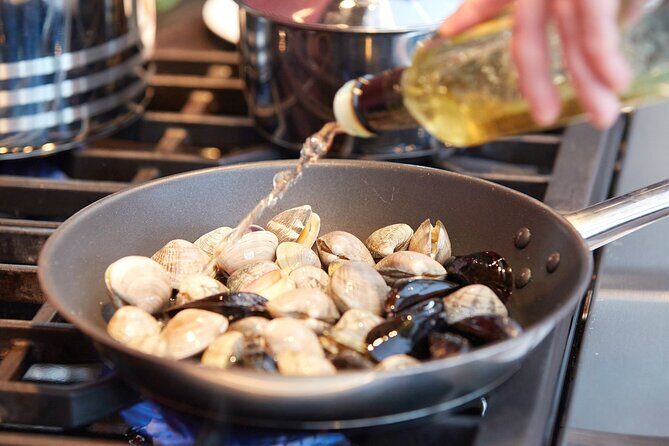 Seafood & Handmade Pasta Class in Central Philadelphia (4-Course) - Dessert finish: French-style crêpes with Nutella and strawberries