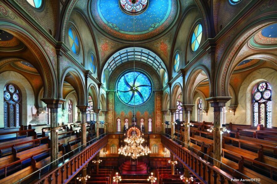 Self-Guided Tour of the Museum at Eldridge Street - Where to start: the bottom of the left-hand staircase