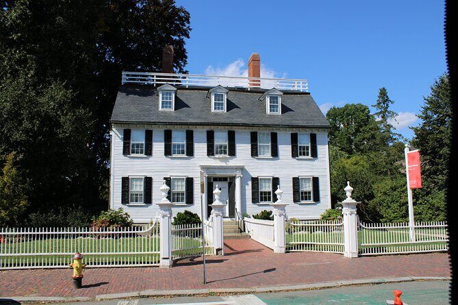 Small Group Day Trip to Salem and Hammond Castle from Boston - Value: What You Pay $225 For, and What You Don’t