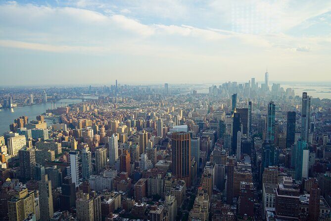 SUMMIT One Vanderbilt with Grand Central Terminal Tour - Things to watch for: crowds, security, and weather