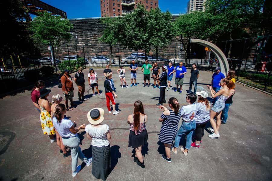 The Birthplace of Hip Hop Bus Tour - Graffiti, Harlem, and a Real Address: Why This Route Works