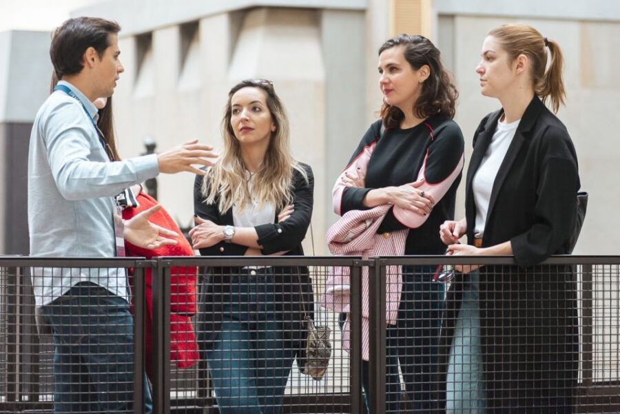 "The Met" Metropolitan Museum of Art Exclusive Guided Tour - How your guide changes the experience (and why it matters)