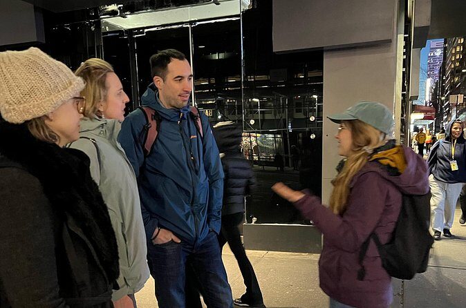 The NYC Backpacker Tour - Stop 3: Rockefeller Center and a quick peek inside 30 Rock