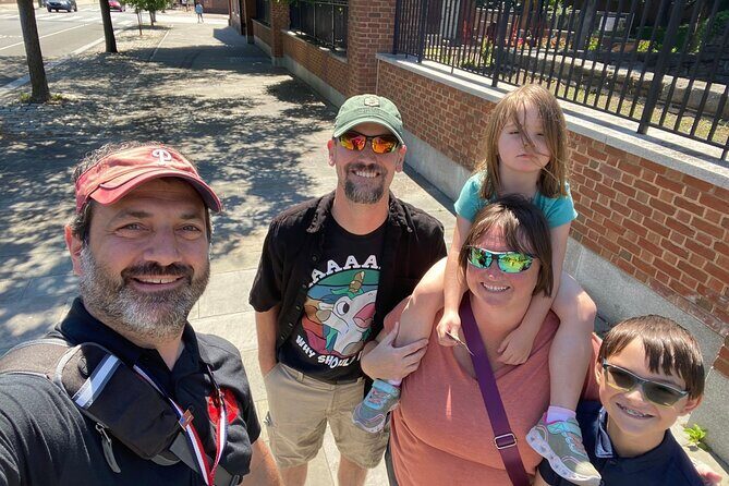 Walking Tour of Historic Philadelphia - Declaration House (Graff House) and Congress Hall: the politics behind the paperwork