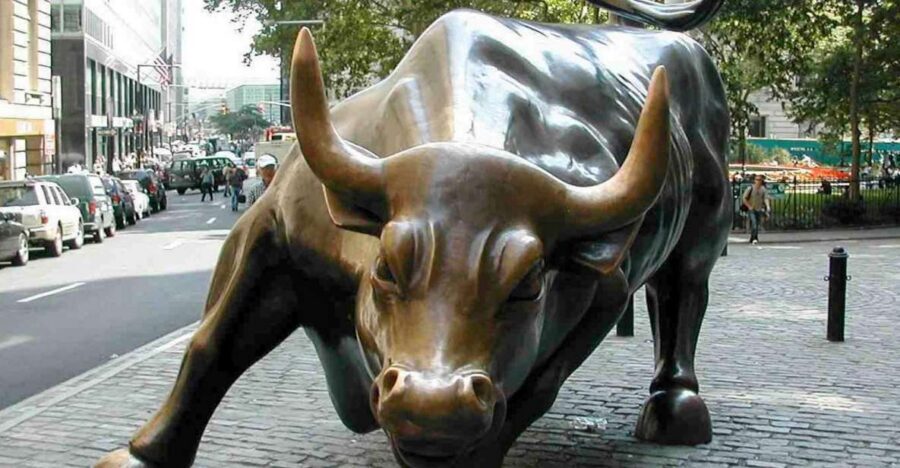 Wall Street Insider Tour with a Finance Professional - Charging Bull: iconic, yes, but worth hearing as a symbol